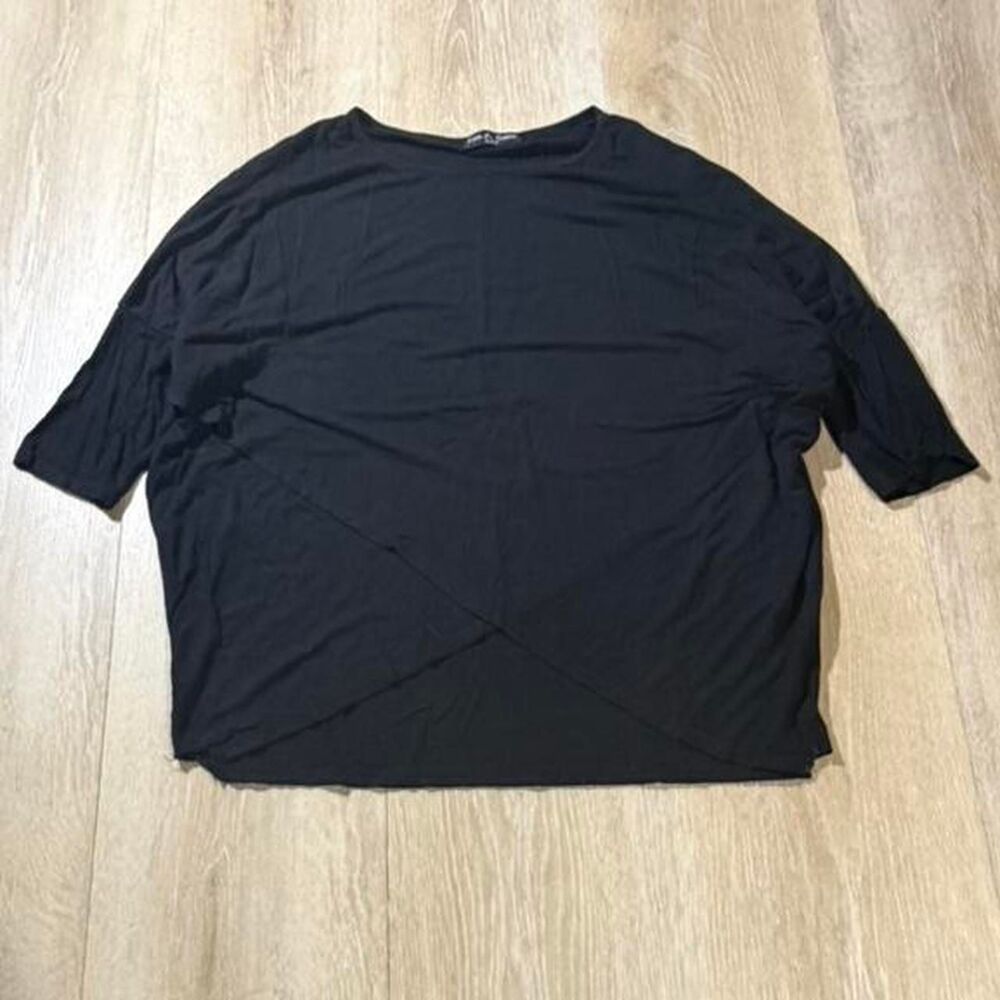 Unbranded Women's Black T-shirt